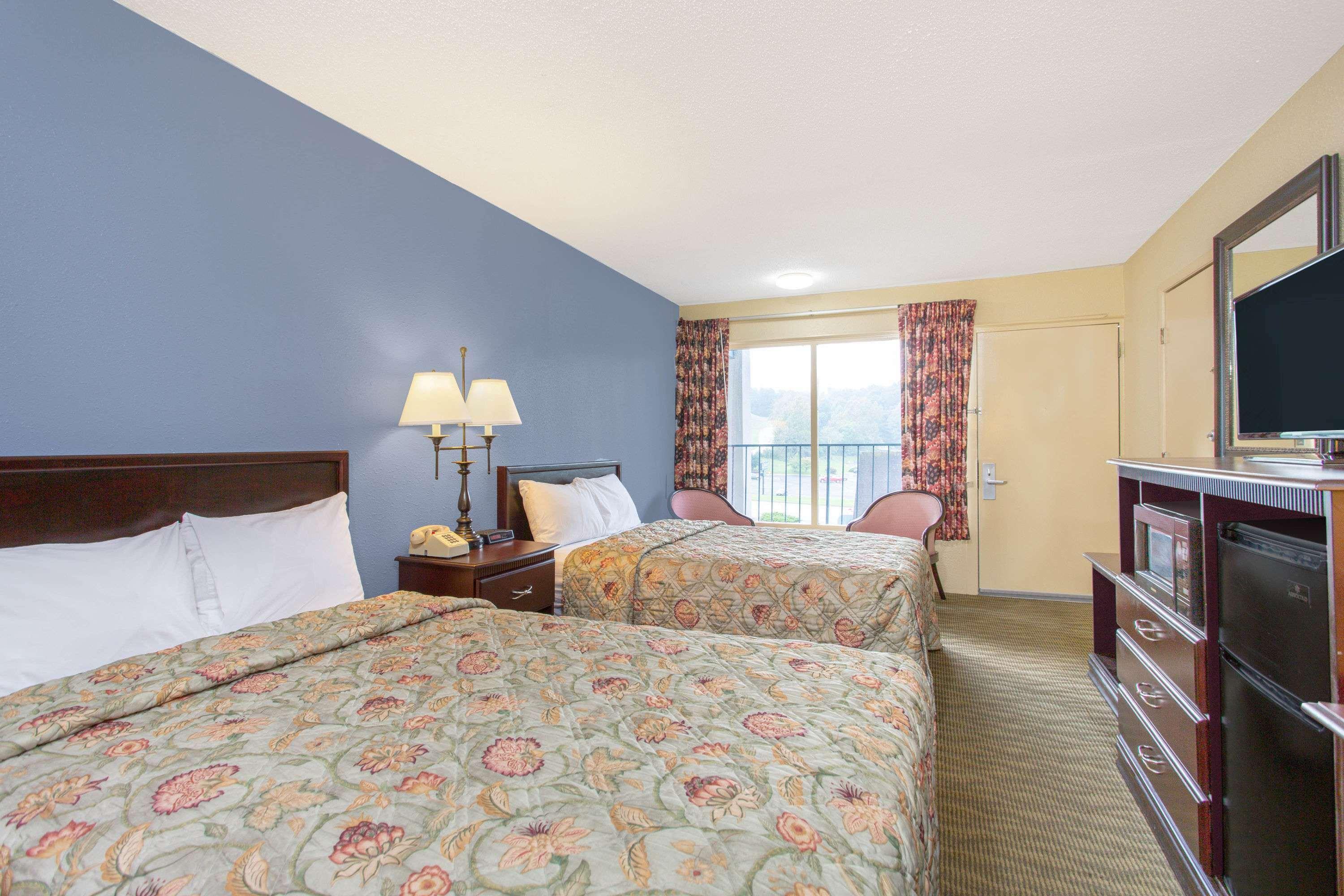 Days Inn By Wyndham Lexington Kültér fotó