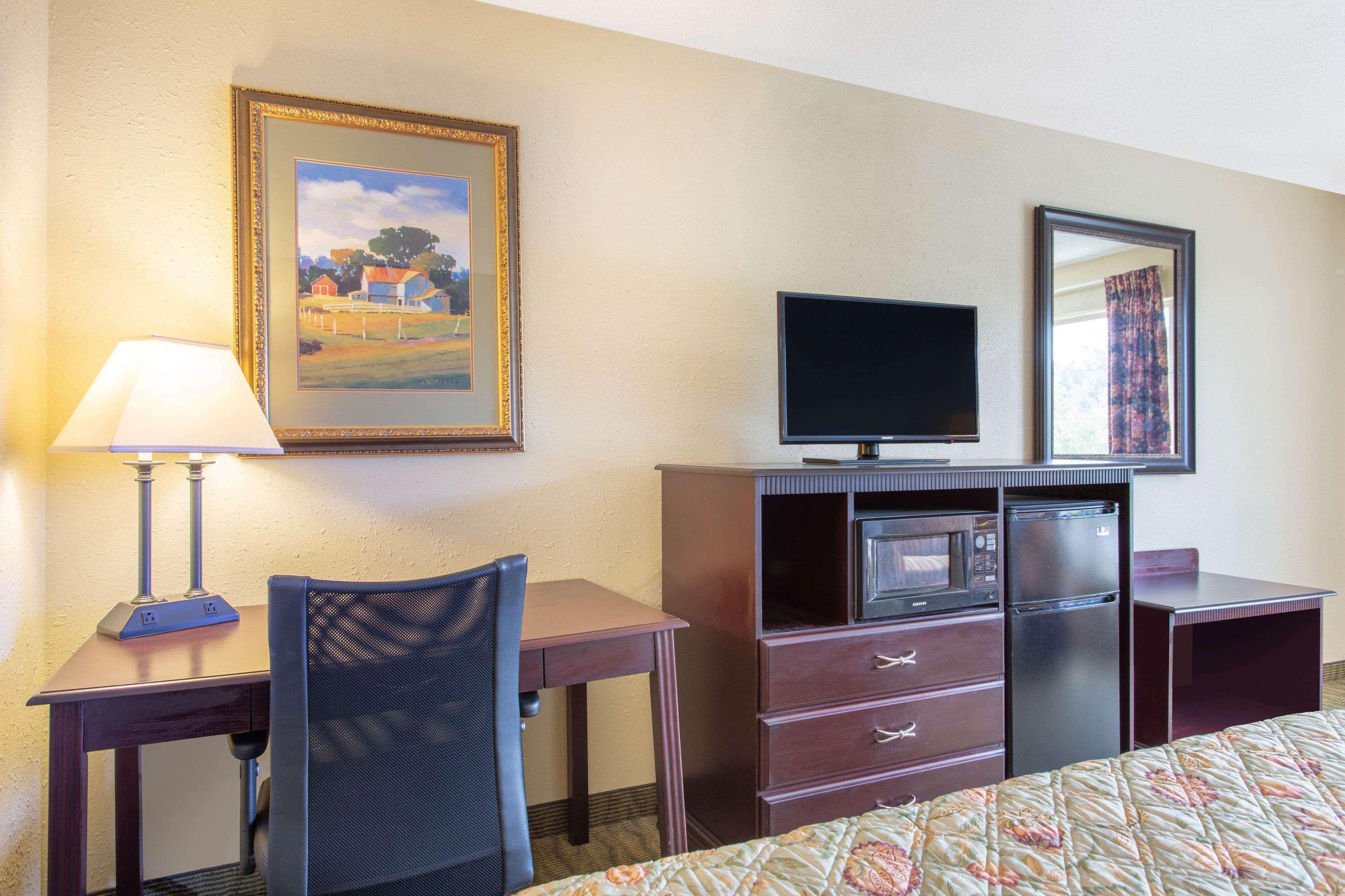 Days Inn By Wyndham Lexington Kültér fotó
